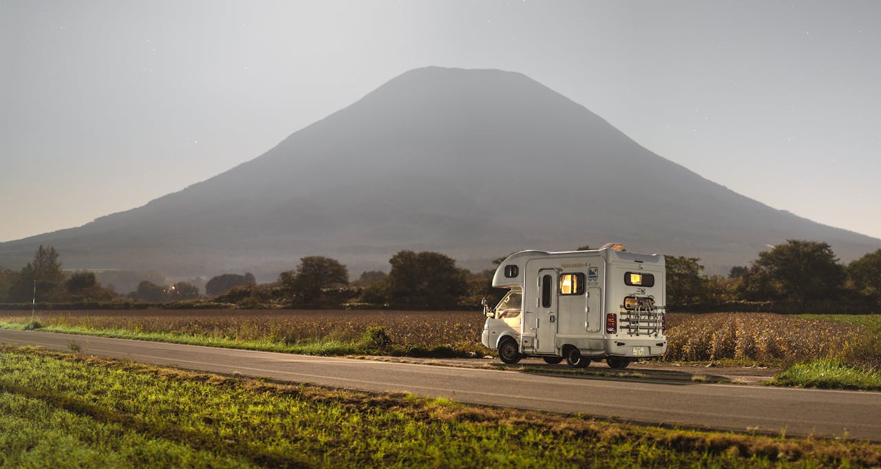 Free stock photo of autumn, camper, camping